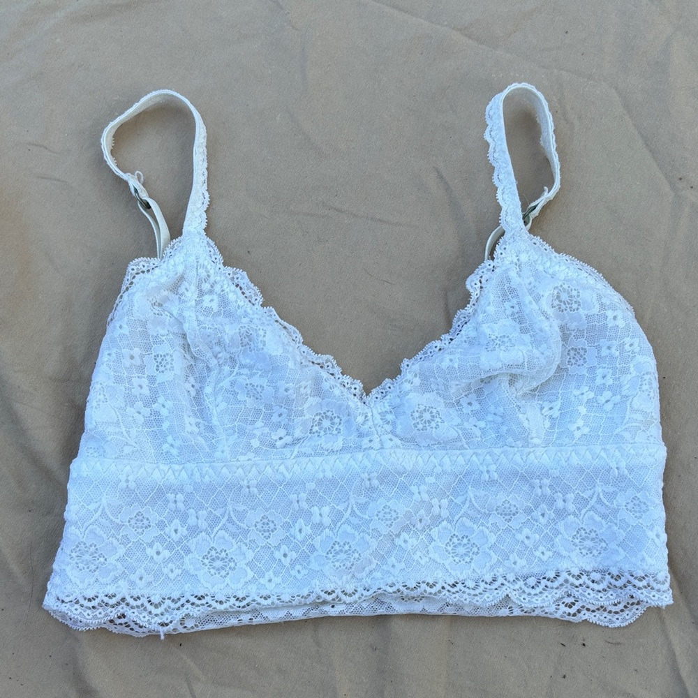 Gilly Hicks White Lace Bralette